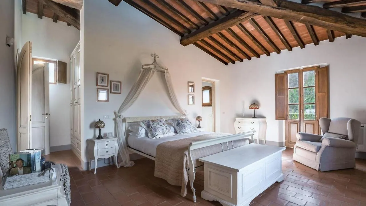 Farm stay Casa Francia Villa Palaia Italy